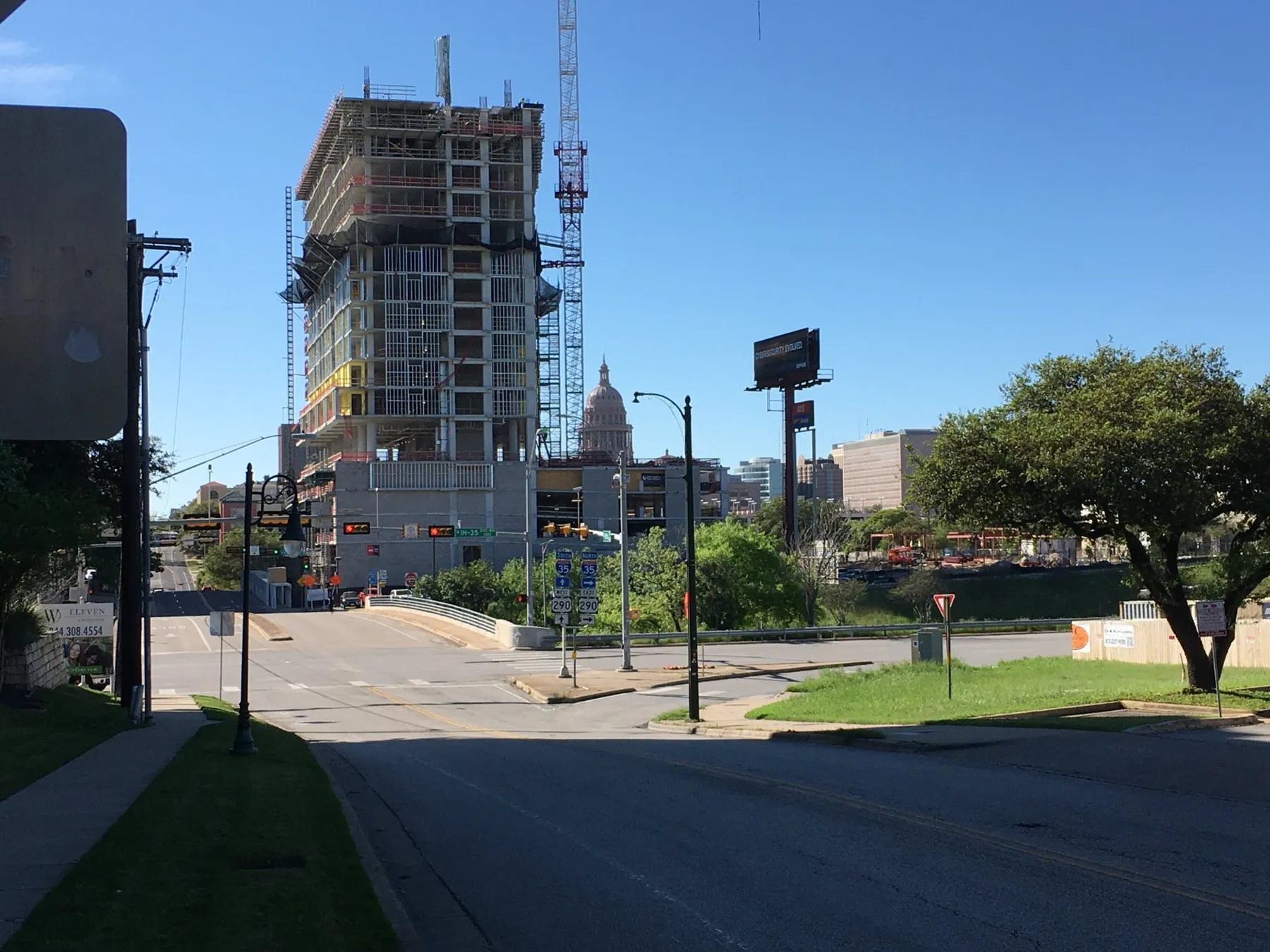 A streetscape along East 11th Street in Austin