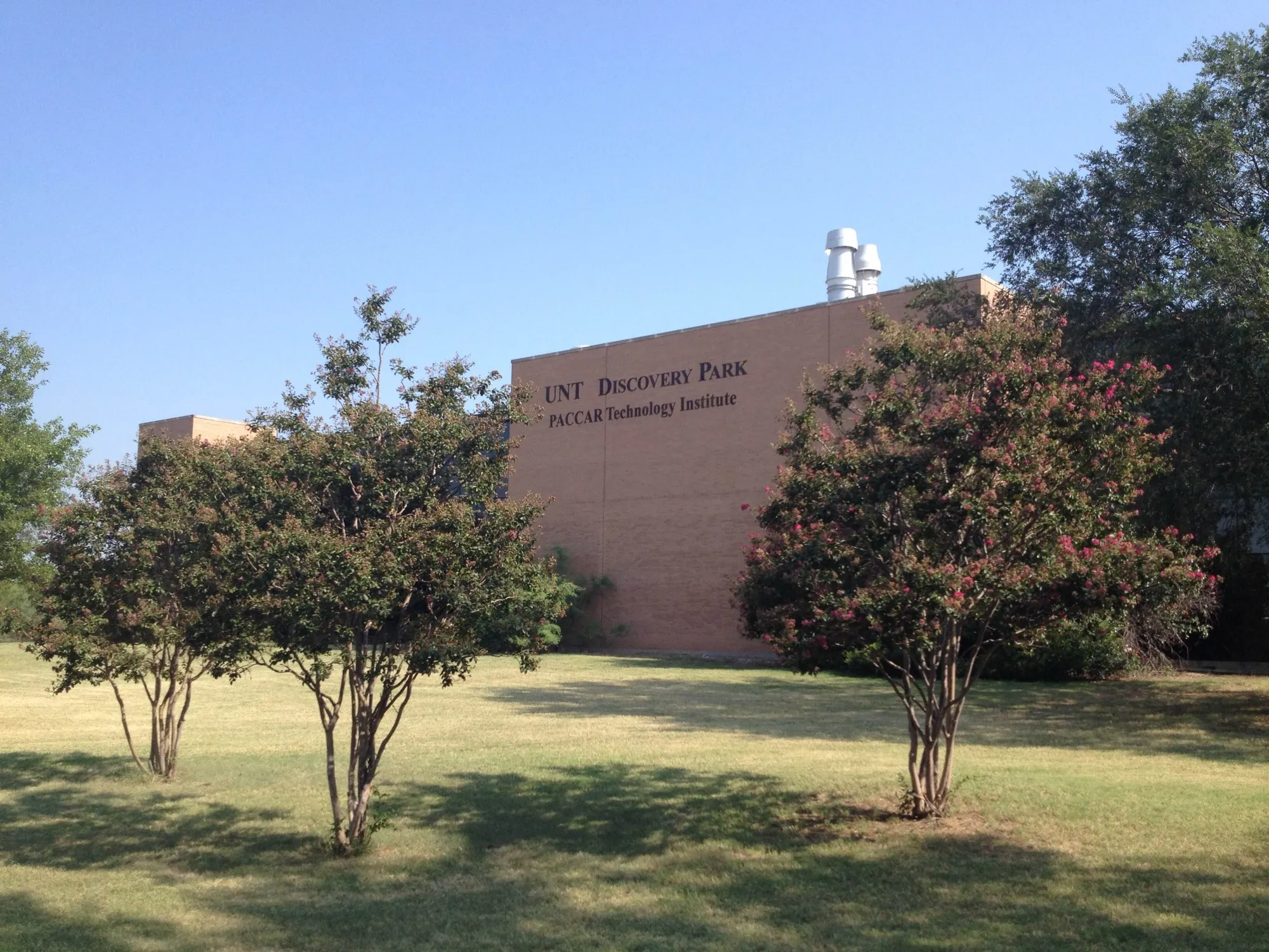 Exterior of Discovery Park at the University of North Texas