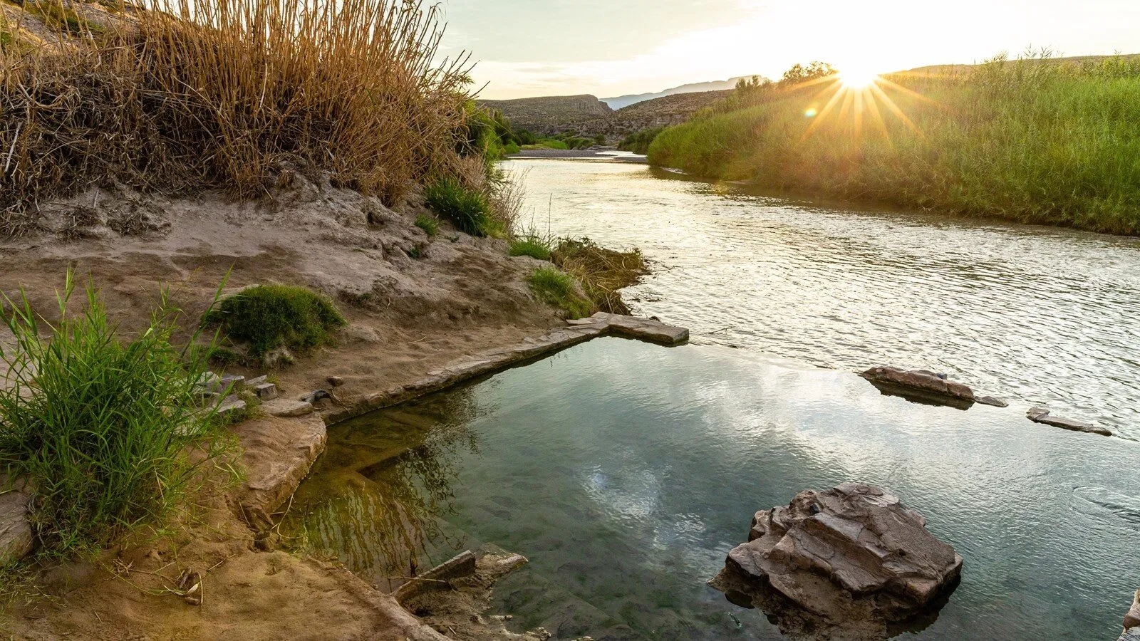 Stone ruins and the hot spring beside the Rio Grande in Big Bend National Park