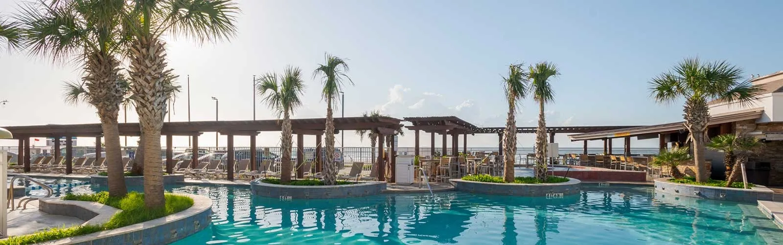 The swimming pool at Gaido's Seaside Inn
