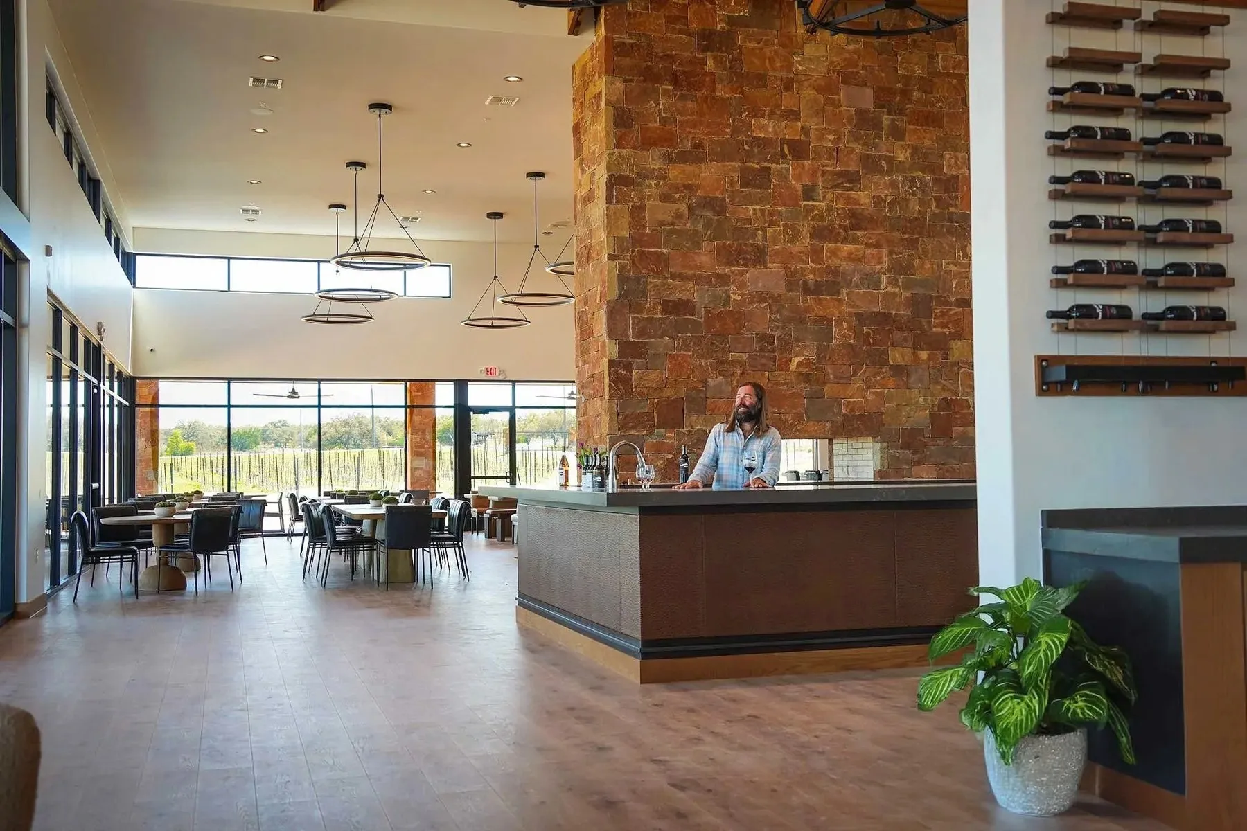 The tasting bar at Ron Yates Wines